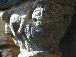 Lavaudieu　回廊　柱頭彫刻