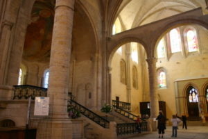 Nevers Cathedrale　身廊