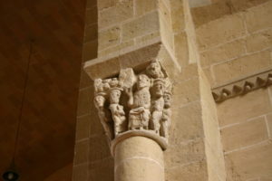 Lescar 柱頭彫刻
