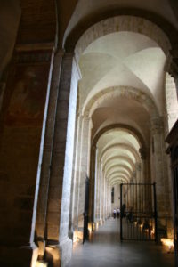 Toulouse / St.Serninの側廊