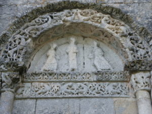 St.Amant de Boixeの壁面彫刻