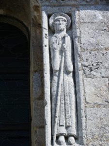 St.Colombeのファサード彫刻