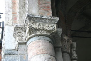 Milano　アトリウム彫刻