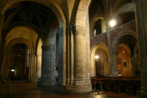 Pavia　側廊