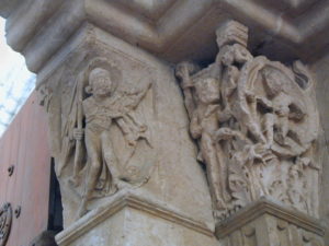 Vezelay　左扉口彫刻