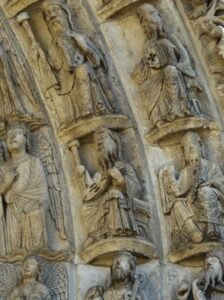 Chartres「黙示録の長老たち」