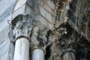 St.Bertrand de Comminges　柱頭彫刻