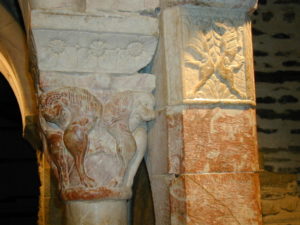 Serrabone 柱頭彫刻