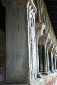Moissac　回廊柱彫刻
