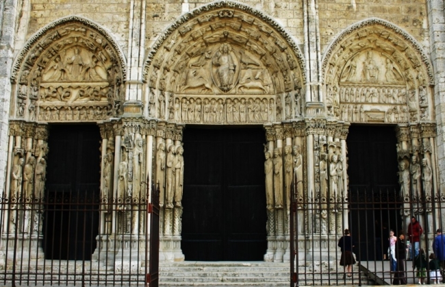 Chartres 西正面扉口