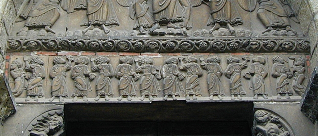 Toulouse/ St.Sernin 楣